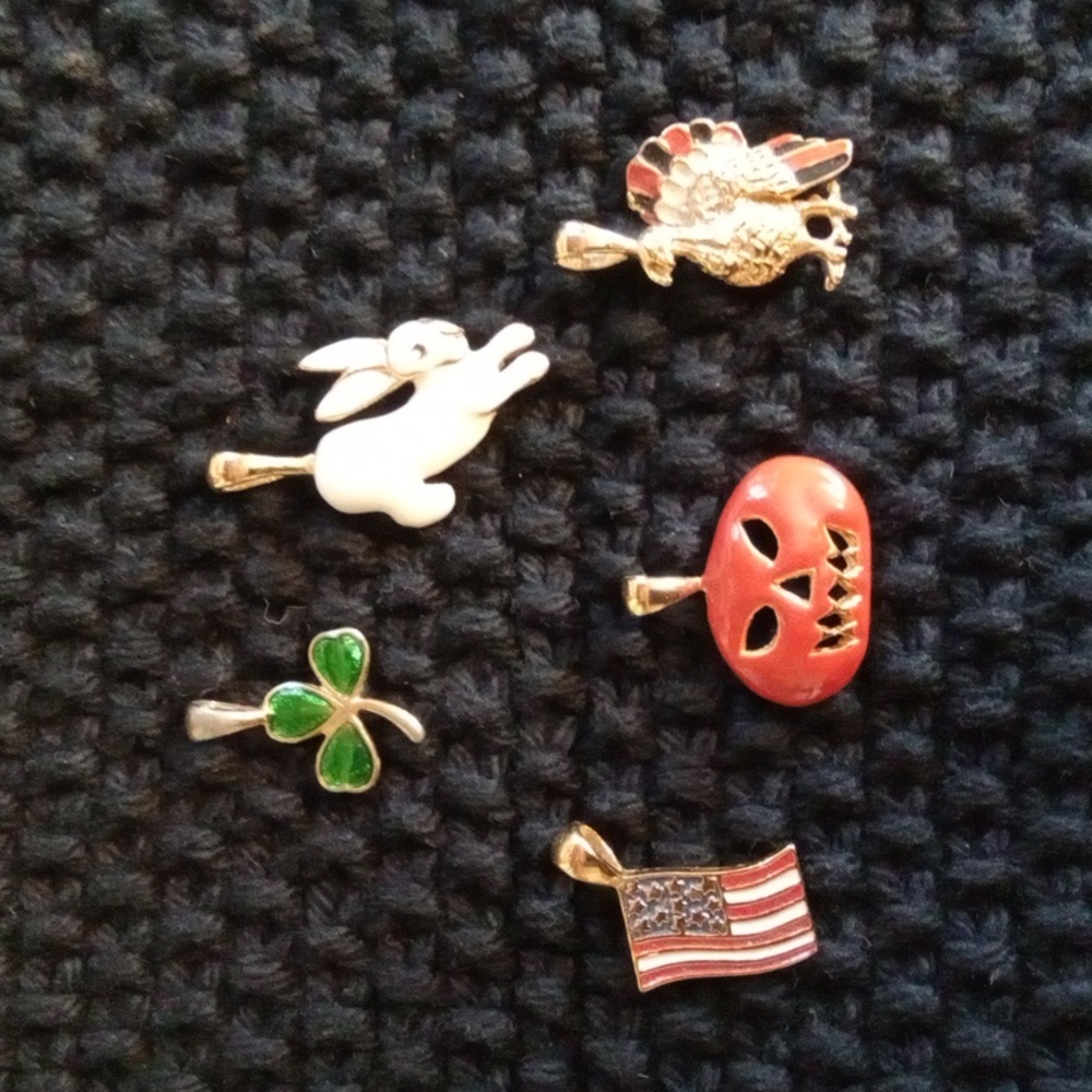 5 Holiday Charms or Pendants